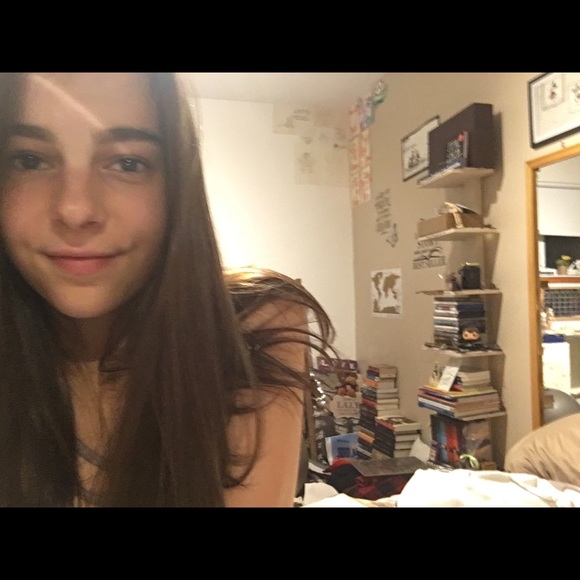 Meet your Posher, Michelle - Picture 1 of 1